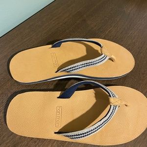 Hari Mari flip flops